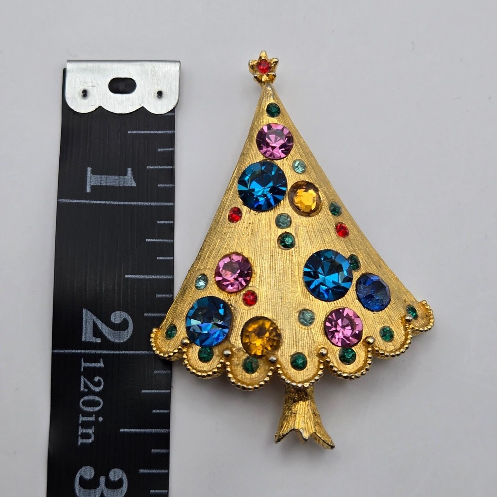 WEISS Vintage Christmas Tree Brooch Rhinestone Gold Tone Holiday Pin As Is - Picture 5 of 12